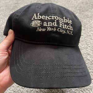 Black Abercrombie & Fitch hat